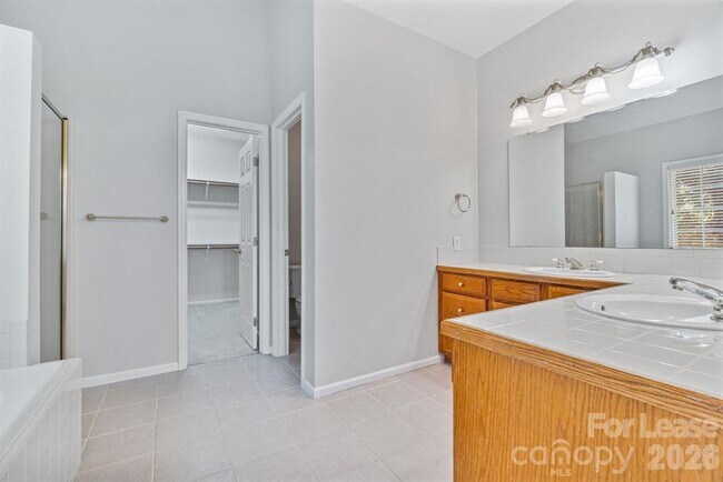 Building Photo - 4-Bedroom 2-Bath Home Nestled In The Popular Rock Barn Community!