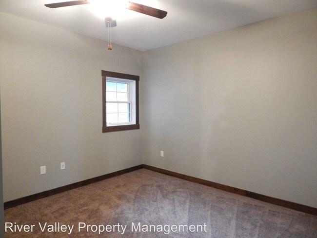 Building Photo - 2 br, 2 bath House - 1612 Flat Road