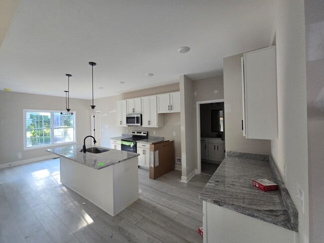 Building Photo - New Construction Ruby Floor Plan Near Exit 4