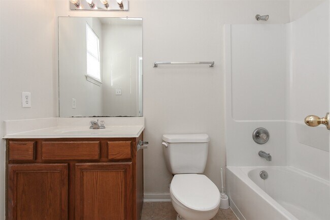 Building Photo - 6103 Menor Crest Dr