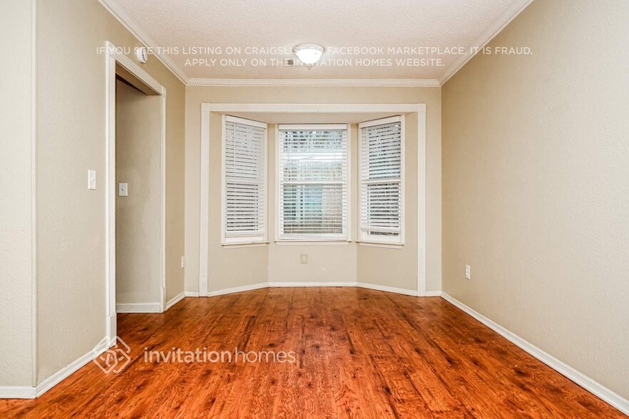 Building Photo - 1616 Picadilly Ct NE