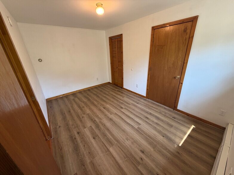 Building Photo - 1 Pamal Ln