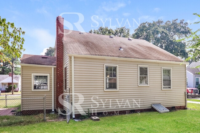 Building Photo - Living where You Love is Good for your Heart!