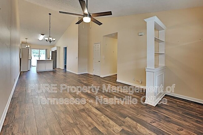 Building Photo - 2120 Lebanon Pike