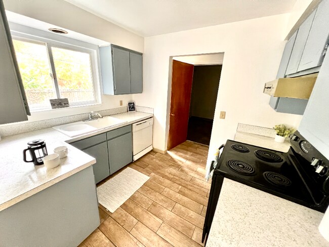 Building Photo - 3801 Nicholson Rd