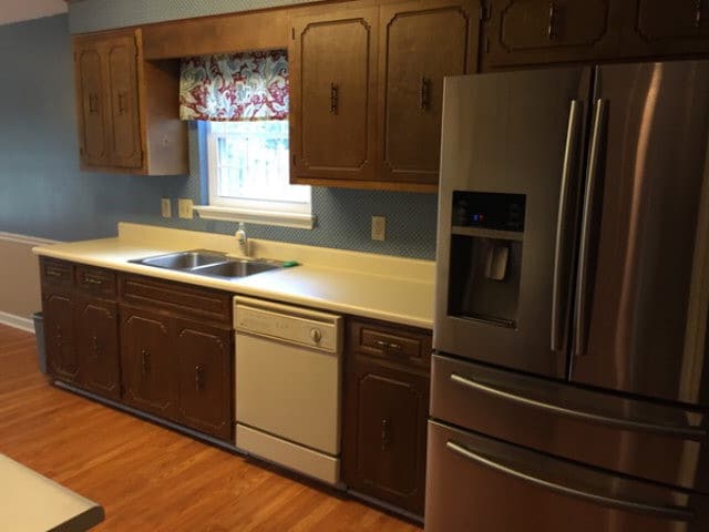 Building Photo - 210 Suffolk Dr