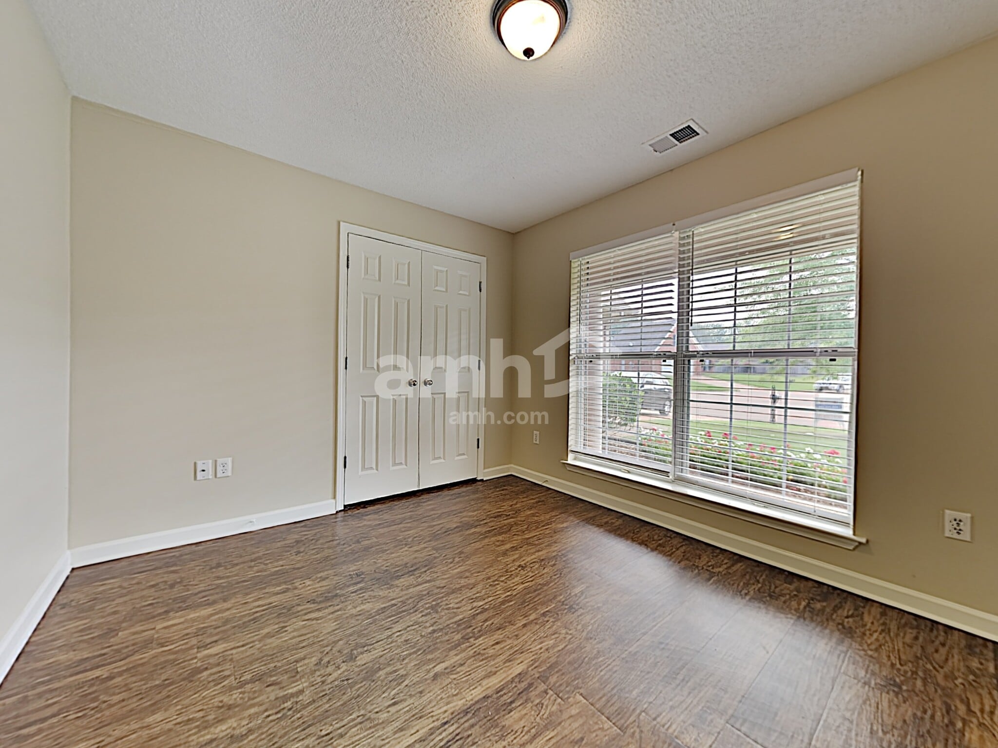 Building Photo - 5961 Appian Way Cv