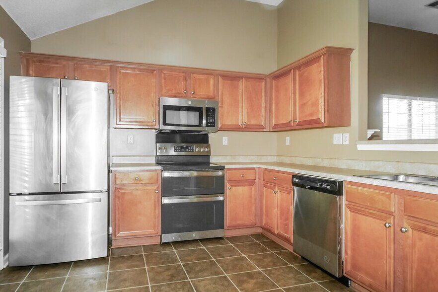 Building Photo - 4941 Wemberley Dr