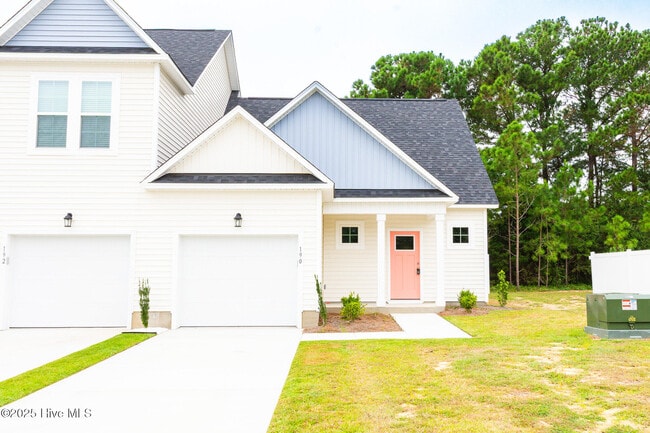 Primary Photo - 190 Coastline Cir