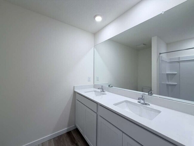 Building Photo - MOVE-IN SPECIAL 2 WEEKS FREE RENT!! NO APPLICATION FEES FOR APPROVED APPLICANTS**Beautiful Brand-...