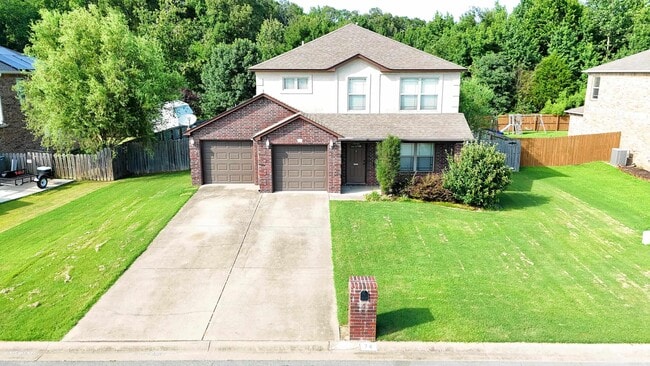 Primary Photo - 74 Earnhardt Cir