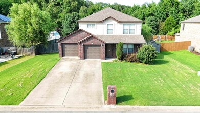 Building Photo - 74 Earnhardt Cir