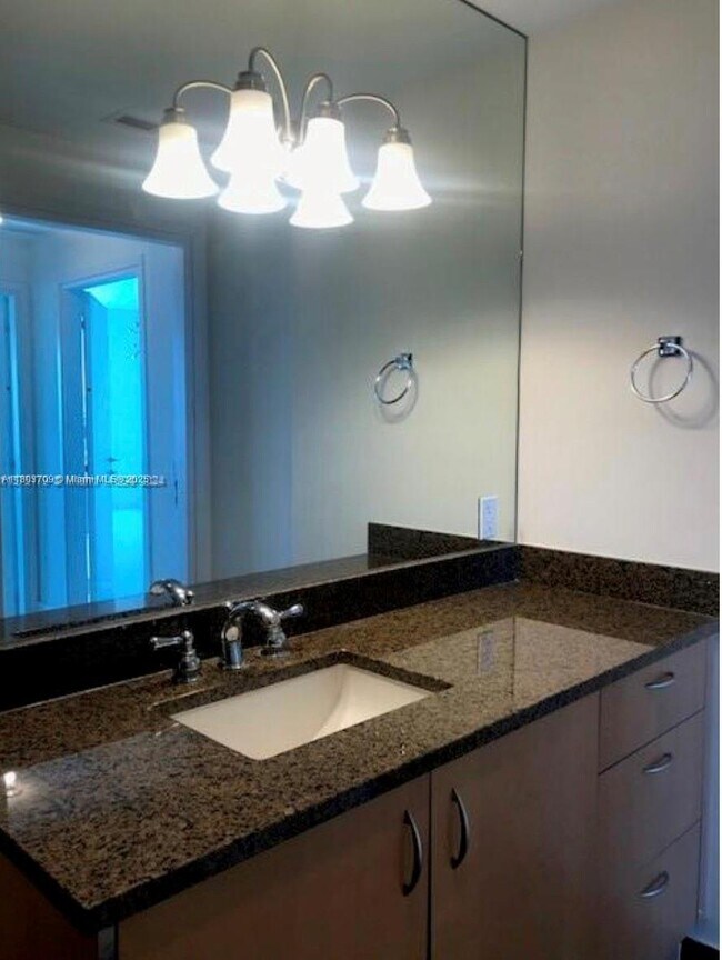 Building Photo - 300 S Biscayne Blvd
