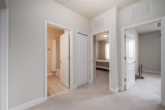 Building Photo - 1323 Gilford Point Ln