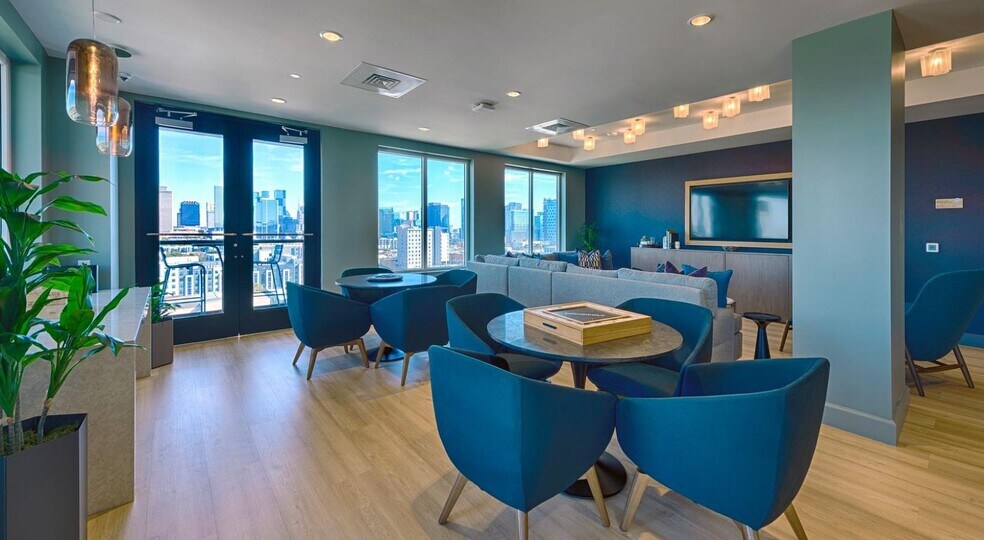 Building Photo - 1801 Patterson St