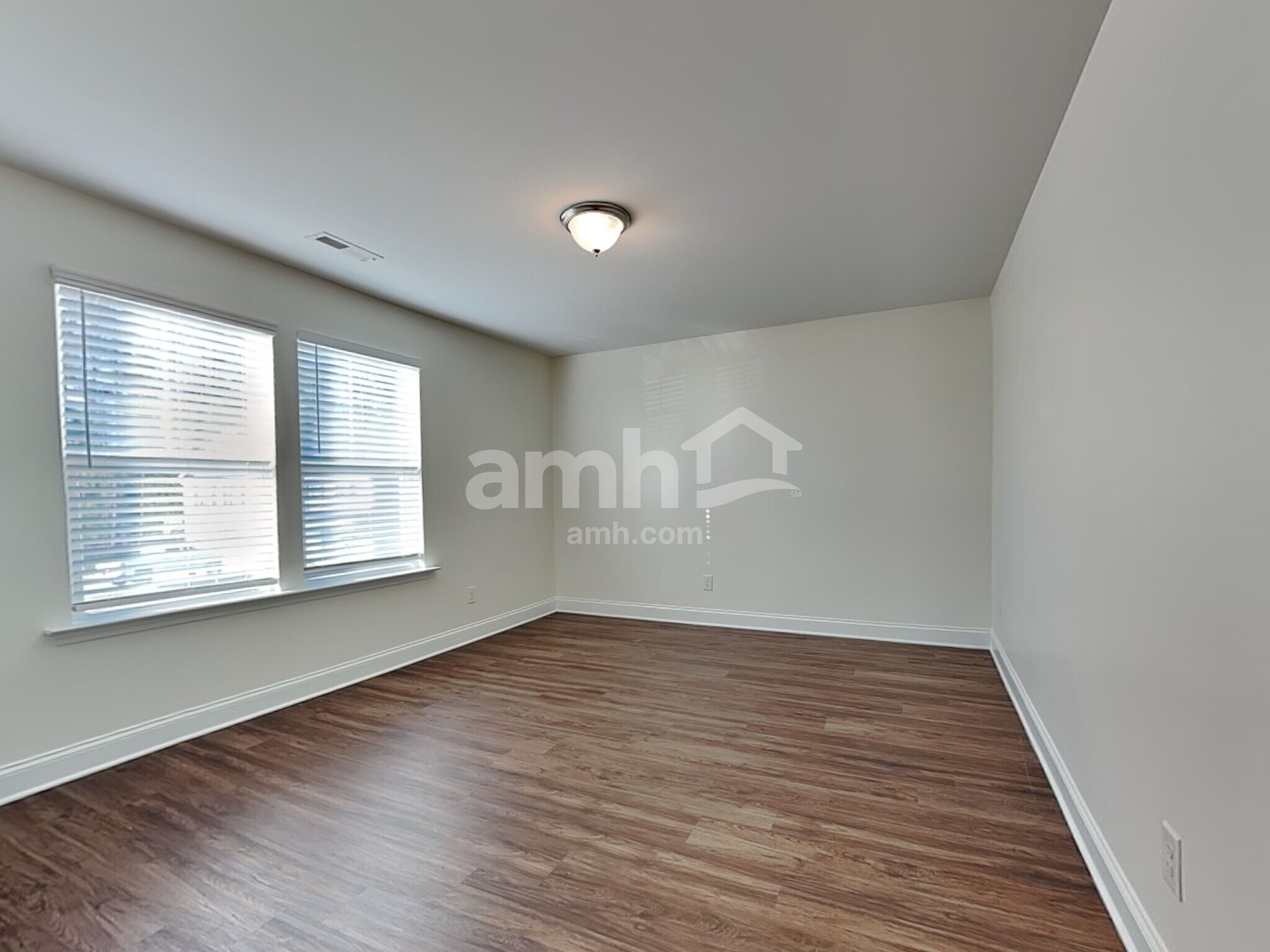 Building Photo - 194 Pullen Dr