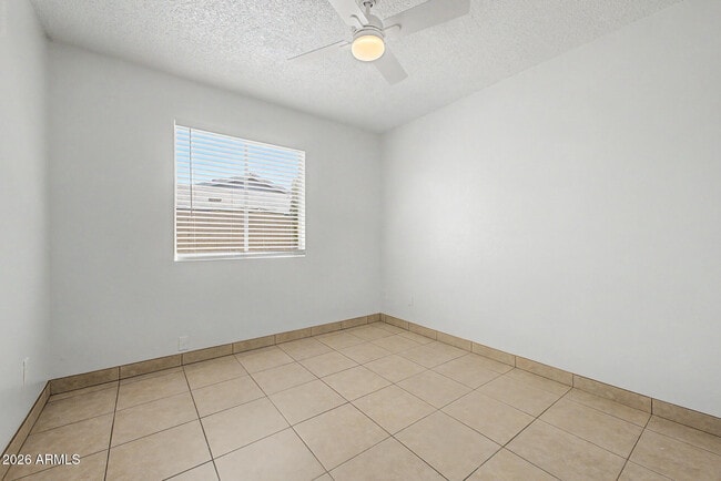Building Photo - 7014 W Palo Verde Dr