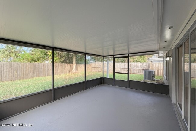 Building Photo - 2898 Canyon Falls Dr