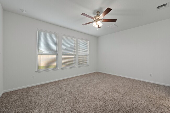 Building Photo - 8014 Timber Holw Ln