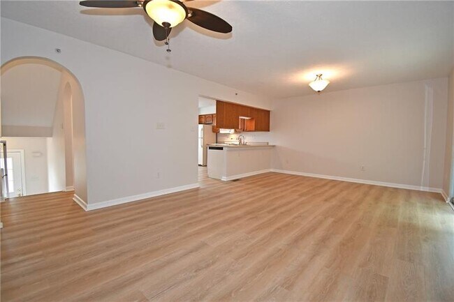 Building Photo - 2291 Flint Dr