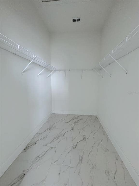 Building Photo - 725 Dennis Ave