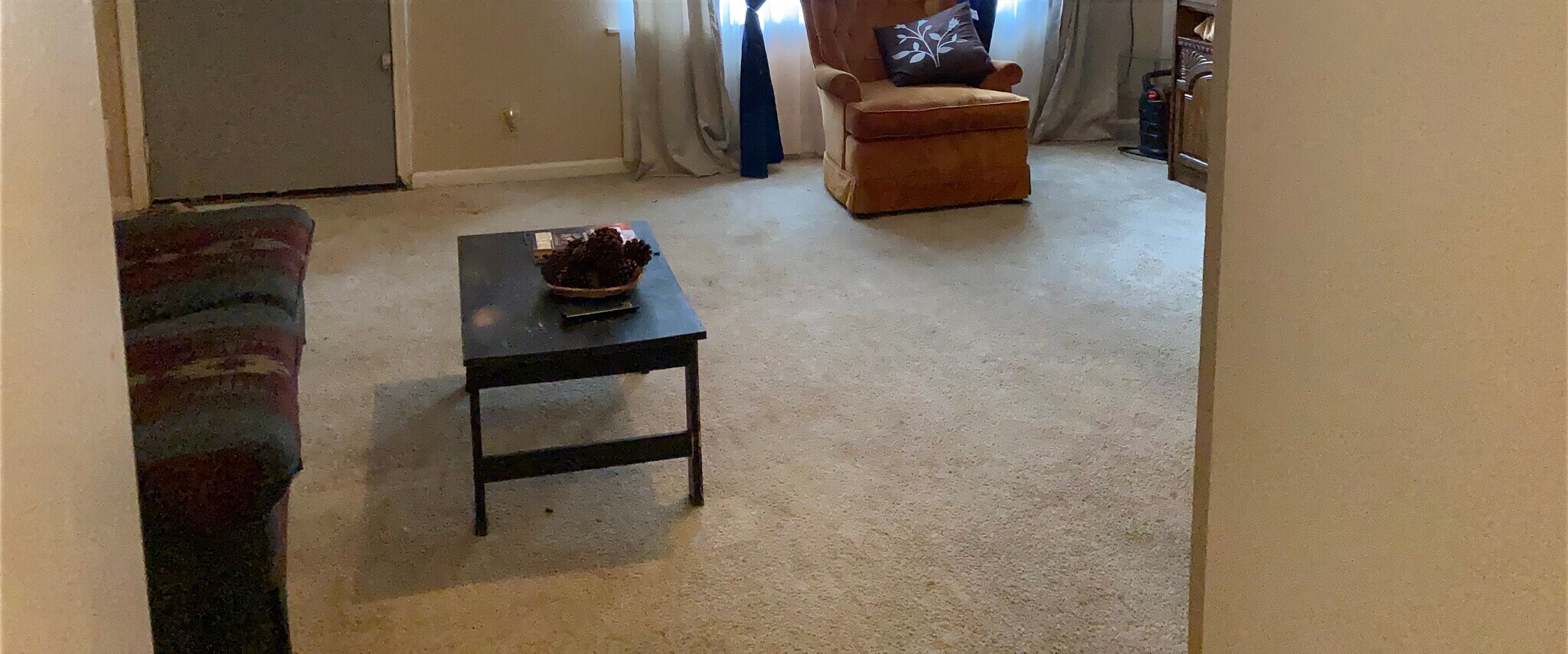Living Room Suite B - 1607 City View Dr