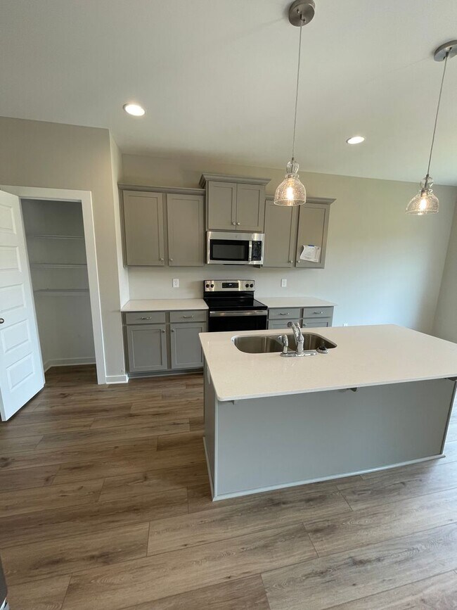 Building Photo - Home for Rent in Meridianville, AL!!! COMING SOON!