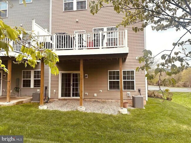 Building Photo - 1746 Beacon Ln