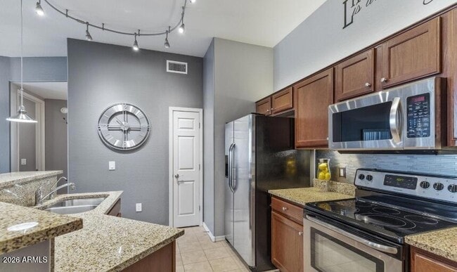 Building Photo - 3330 S Gilbert Rd