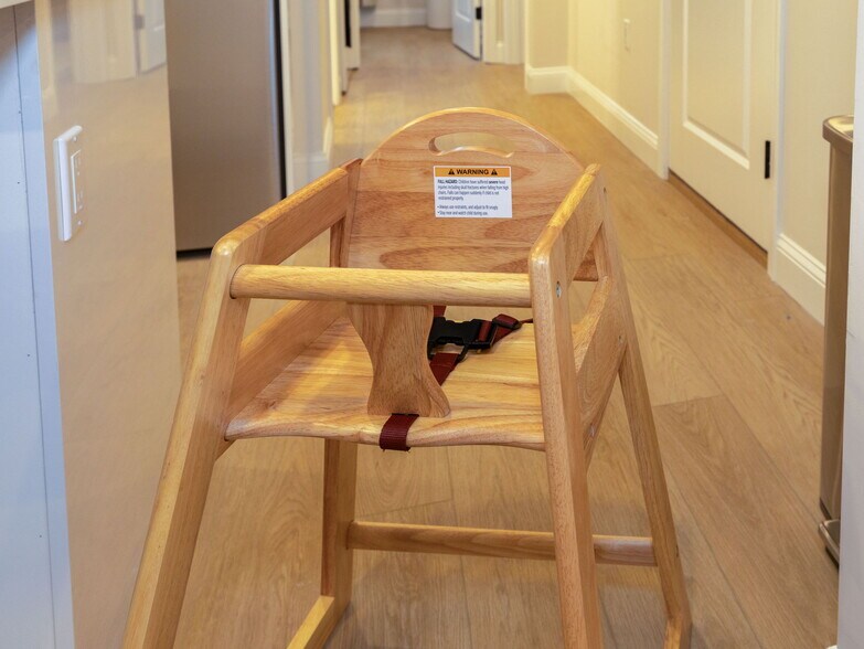 Building Photo - 193 Salem St