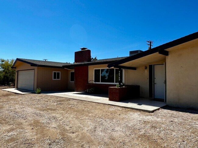 Building Photo - 56769 Joshua Dr
