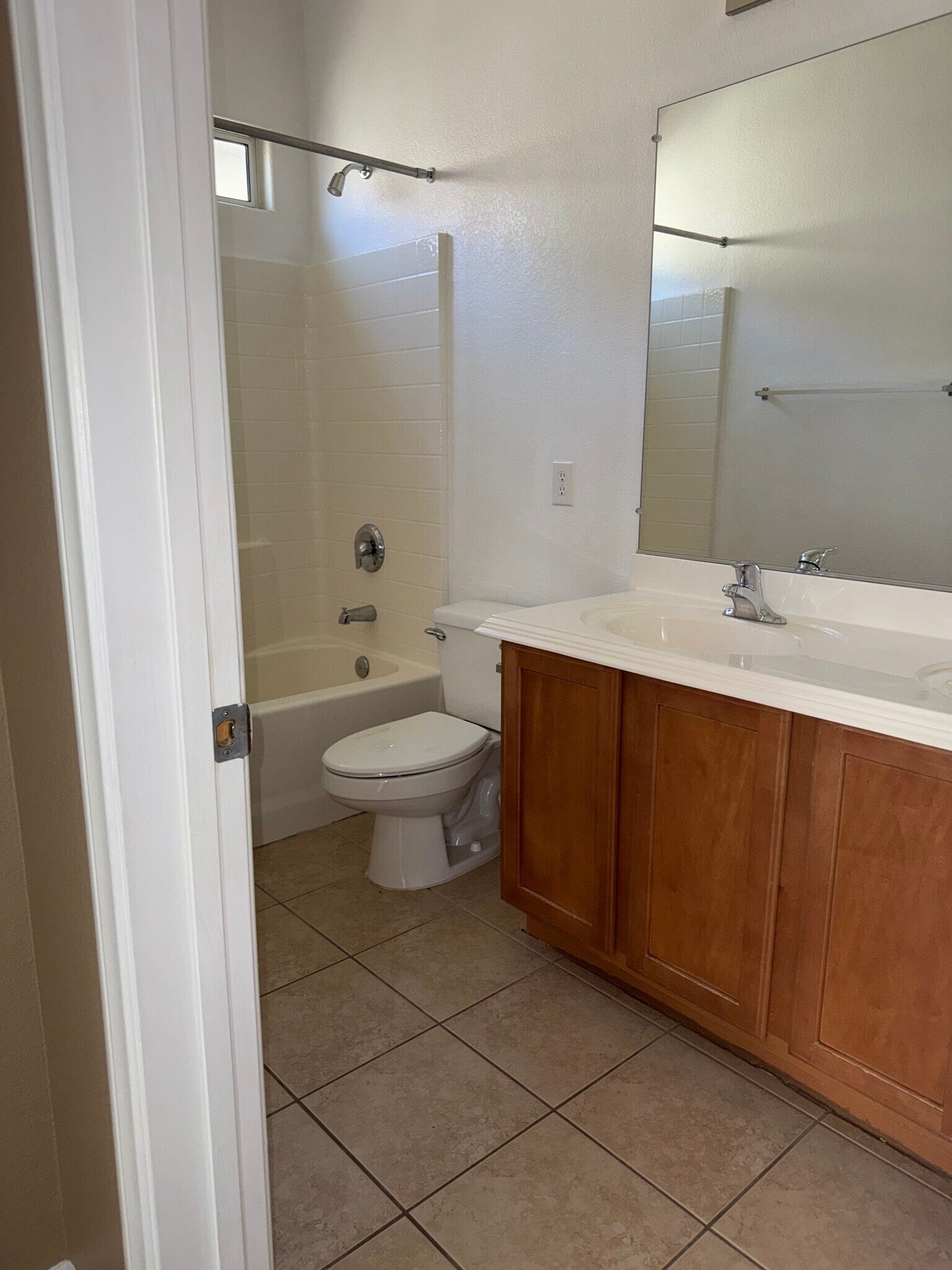 Building Photo - 10519 Allegrini Dr