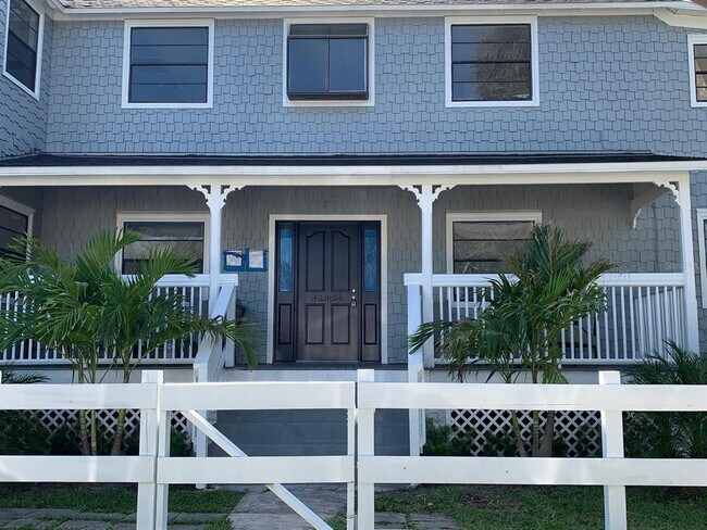 Building Photo - 244 Lexington Dr