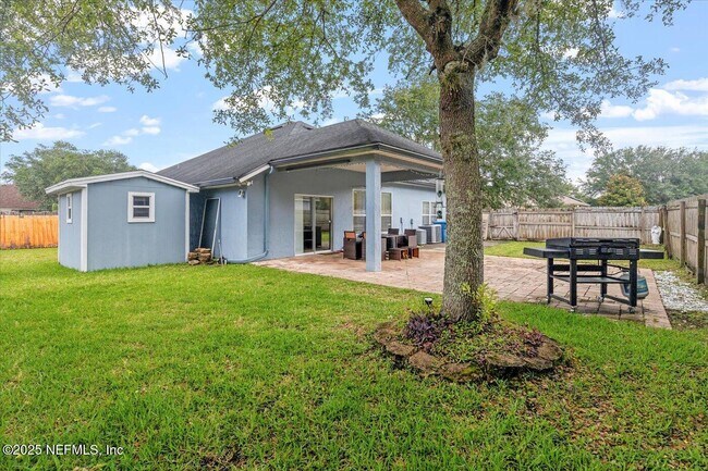 Building Photo - 13705 Fish Eagle Dr W