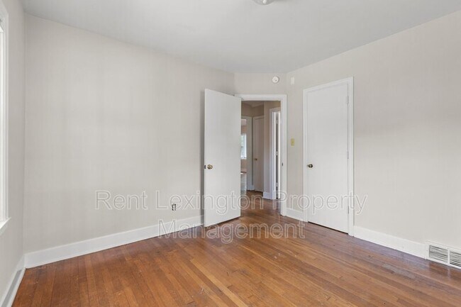 Building Photo - 312 Boiling Springs Dr