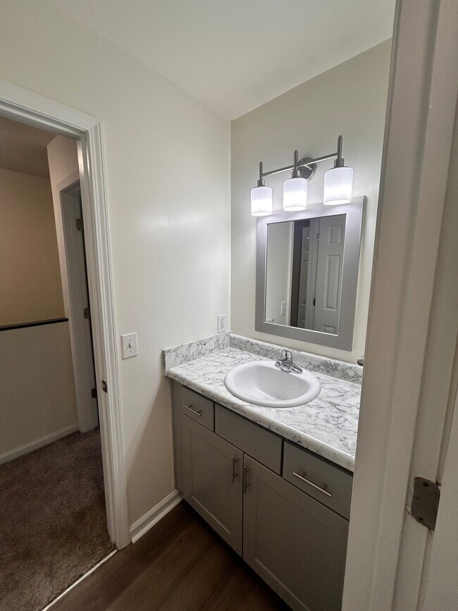 Building Photo - 1141 Fords Pointe Cir