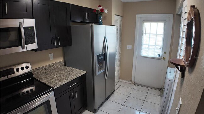 Building Photo - 3112 Enclave Ct