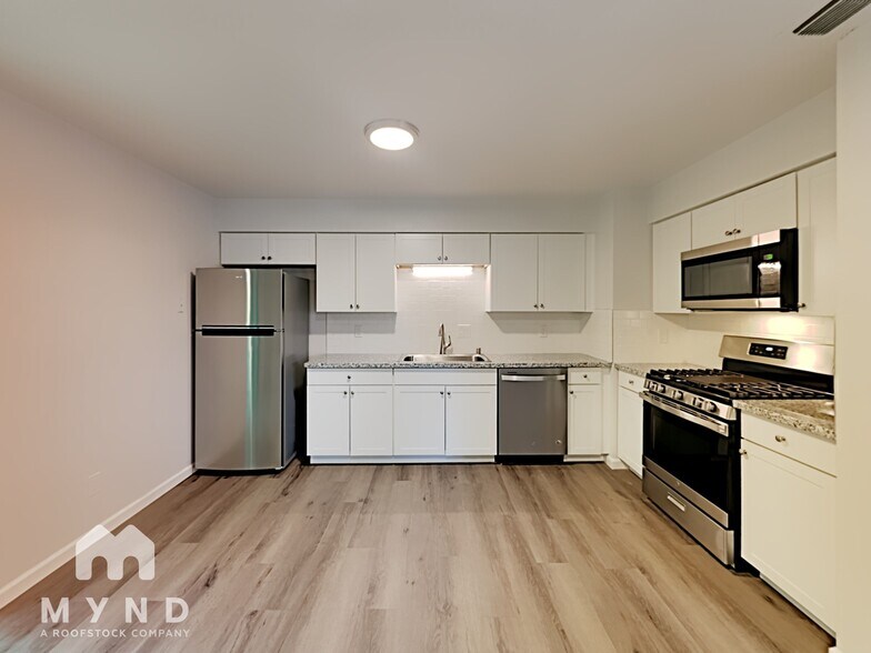 Building Photo - 7304 Lawnwood Dr