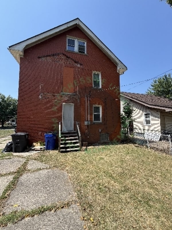 Building Photo - 3517 E 110th St