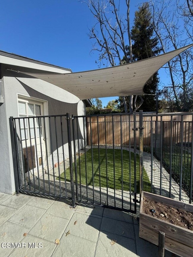 Building Photo - 23400 Collins St