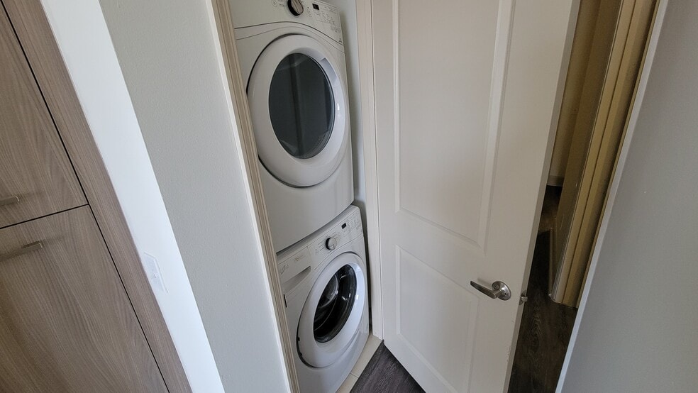 Building Photo - 4395 NW 81st Ct