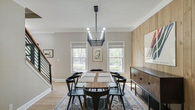 Building Photo - Modern Remodeled 4 Bedroom Rental Home in Brentwood