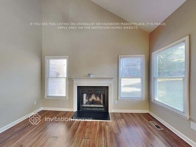 Building Photo - 1004 Shady Ln