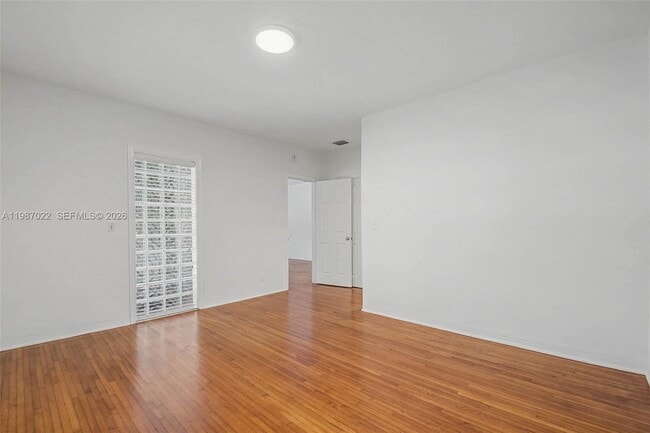 Building Photo - 7601 SW 59th Ct