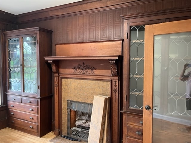 BEAUTIFUL DETAIL! - 659 Southbridge St