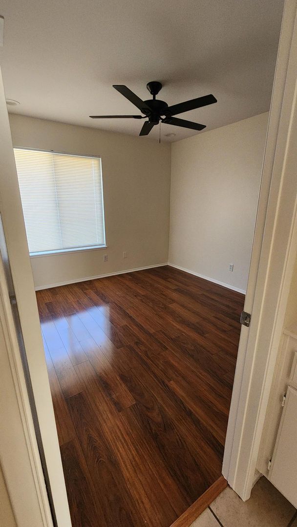 Building Photo - AVAILABLE NOW!! North San Bernardino