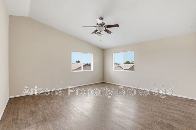 Building Photo - 435 W Corriente Ct