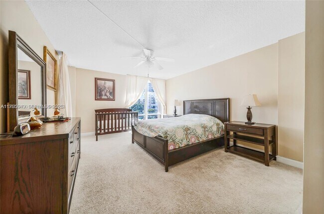 Building Photo - 1600 S Ocean Dr