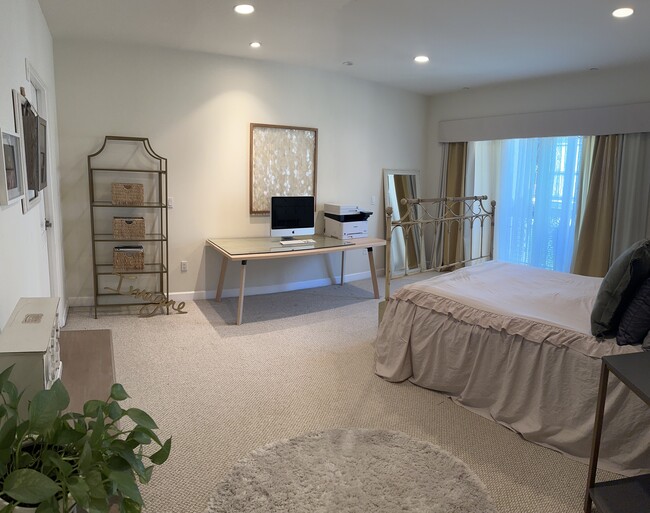 Building Photo - 12026 Rhode Island Ave