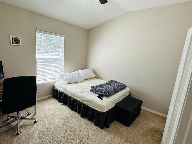 Building Photo - 1621 Little Gem Loop